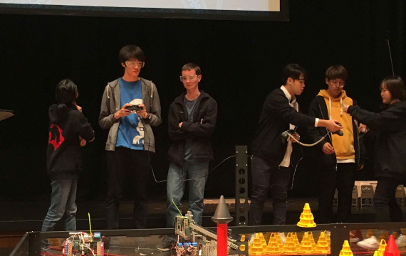 Saint Maur Compete in VEX Robotics Tournament