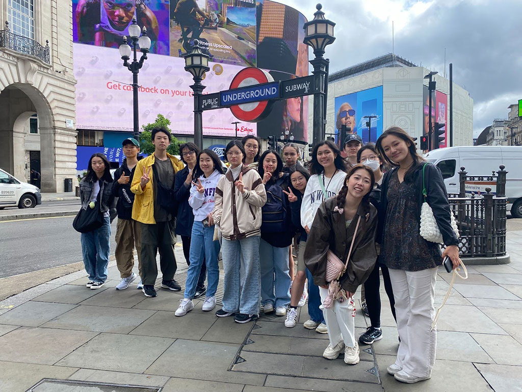 High School Art & Drama London Trip - A Week of Culture and Creativity 